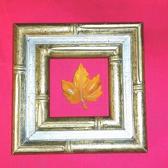 Fall brooch with rhinestone Avon brooch - Picture 2 of 4